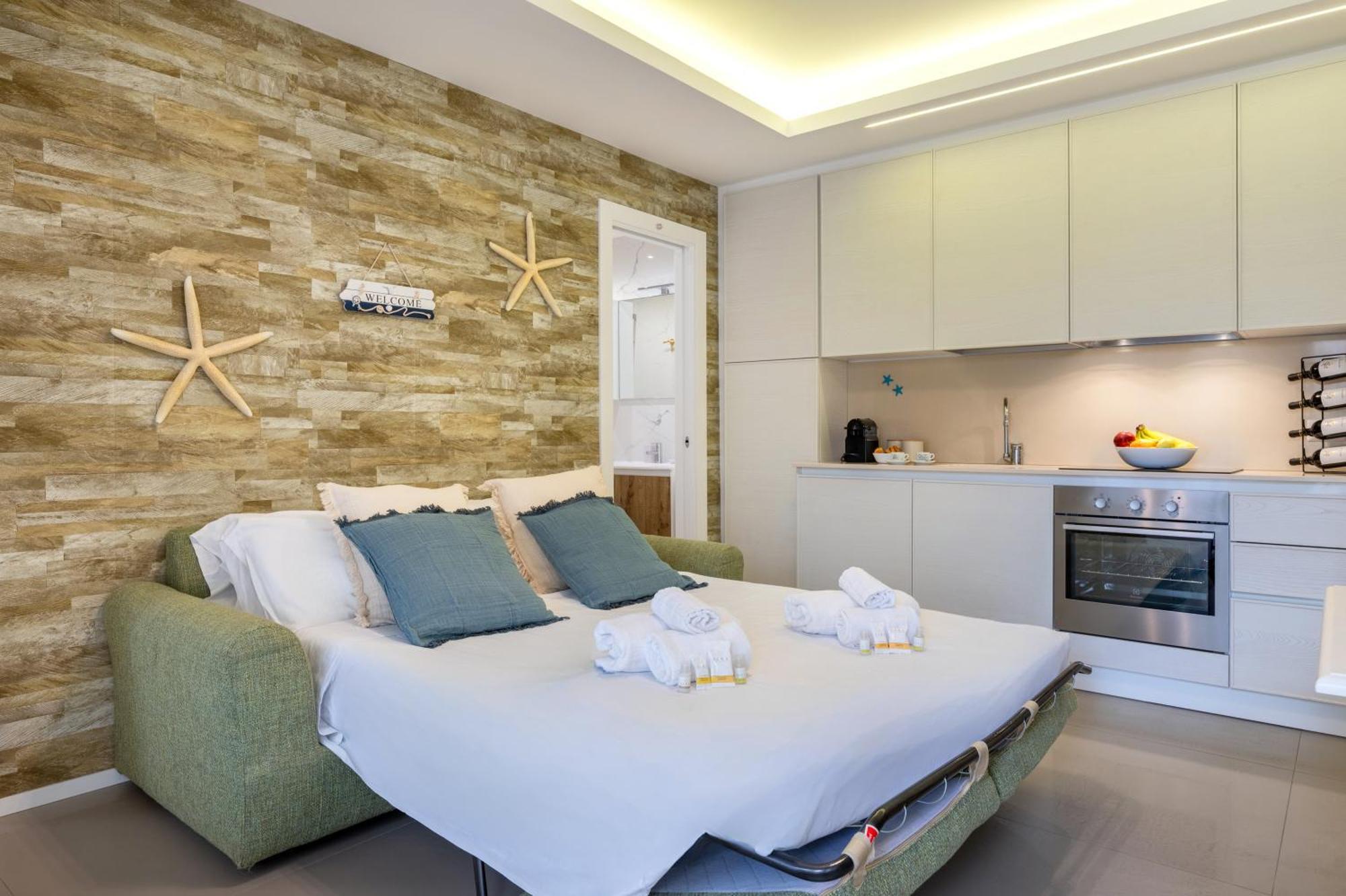 Cozy Marine Apt With Jacuzzi - 250Mt From Sea بولينيانو آ ماري المظهر الخارجي الصورة